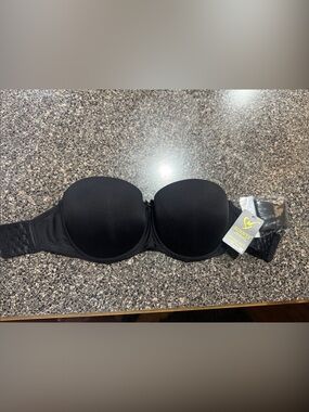 New Black Strapless Backless Bra - Women Accessories